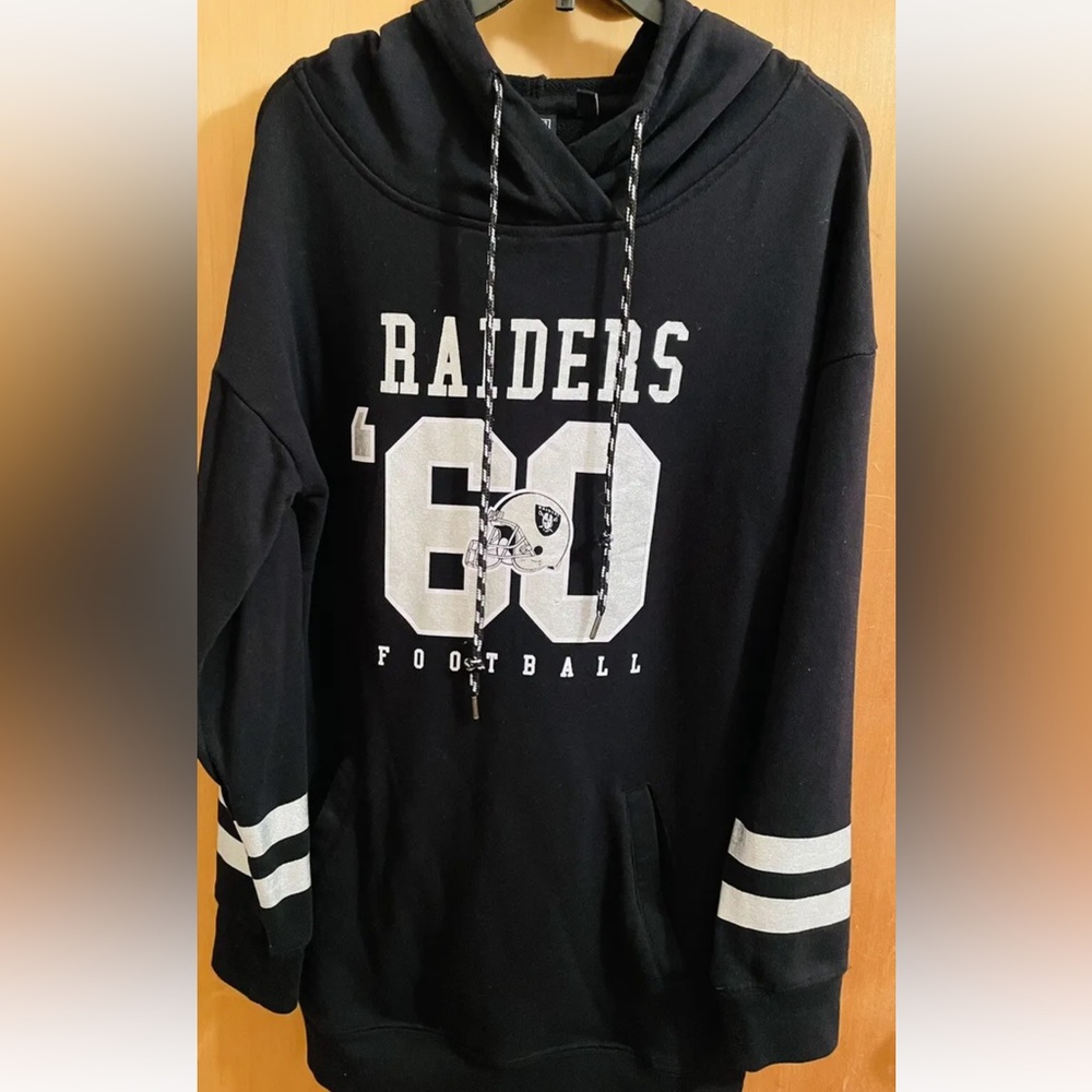 Raiders NFL Team Apparel Unisex SZ L Black Pullover Hoodie Logo Officially Warm